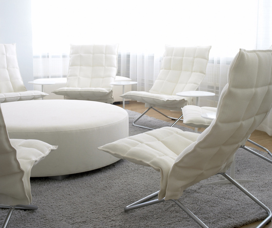 k Chair | wide | with Tubular Frame | Armchairs | Woodnotes
