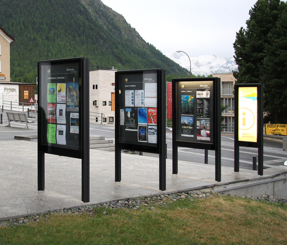 City Lights - Display Cabinets | Terminales de información | BURRI
