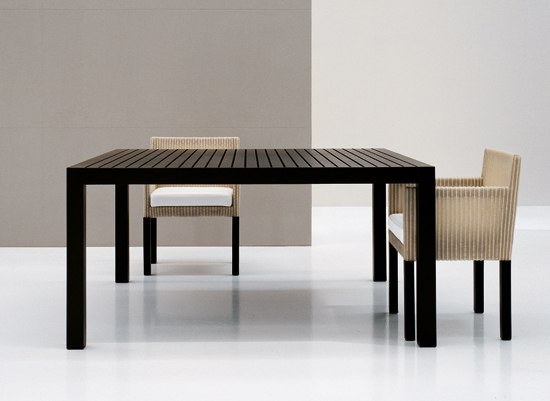 Koy Table | Dining tables | LCHC