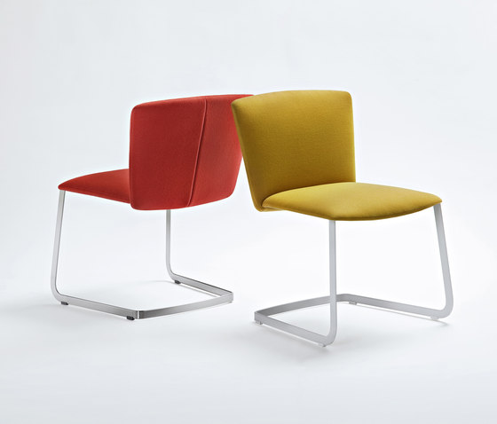 Vela Visitors low-backrest chair | Chaises | Tecno