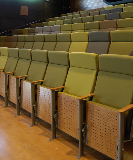 AUC40L | Auditorium seating | Piiroinen
