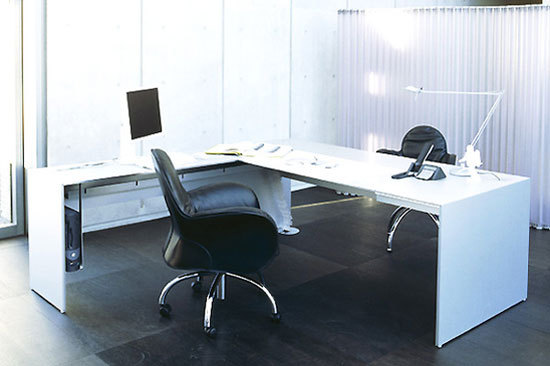 AIR FRAME 3009 executive desk | Desks | IXC.