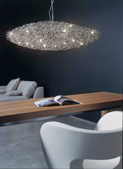 Crystal Waters floor lamp | Lampade piantana | Brand van Egmond