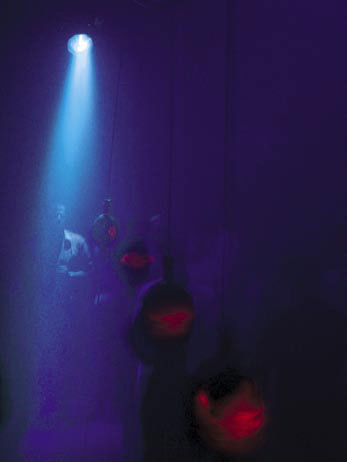 Light Club | Suspended lights | STILETTO DESIGN VERTReiB