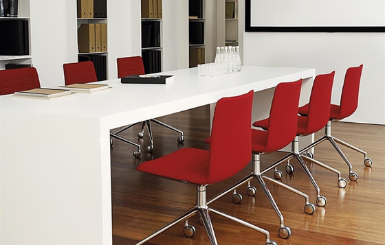 Closed Table ME 6334 | Tables basses | Andreu World