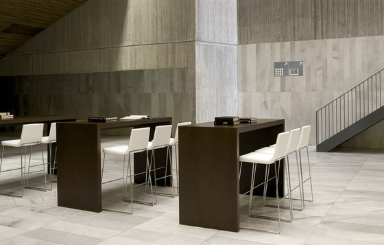 Closed Table BC 6302 | Benches | Andreu World