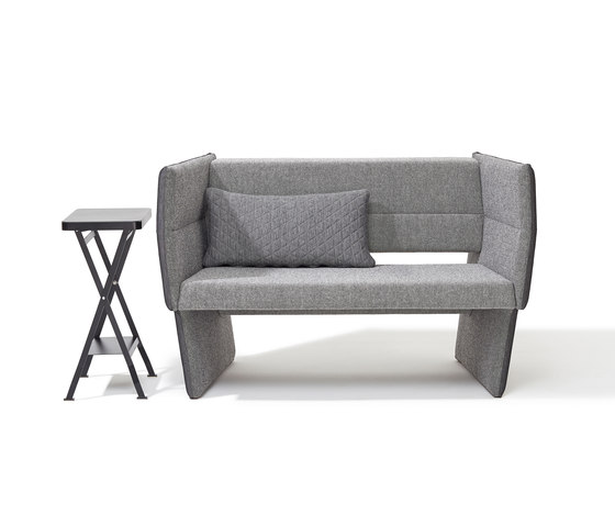 Cup sofa 2.5-Seater | Sofas | Richard Lampert