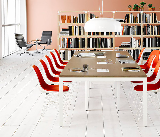 Eames Aluminum Group Side Chair | Chairs | Herman Miller