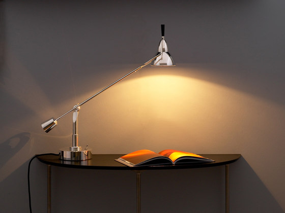 EB28 Table lamp | Table lights | Tecnolumen