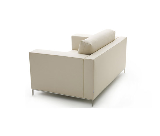 Linna armchair | Poltrone | Decameron Design