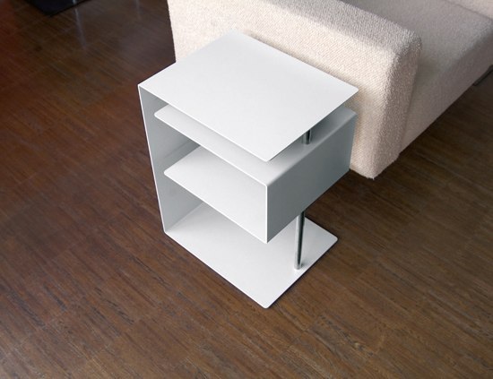 x-centric table | Side tables | Radius Design
