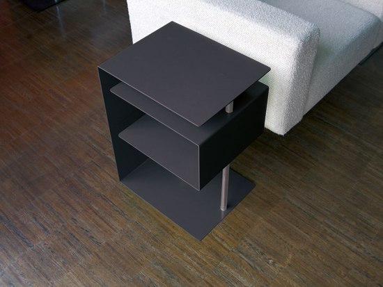 x-centric table | Beistelltische | Radius Design
