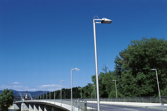 Novara V Bolardo de luz | Iluminación de caminos | Hess