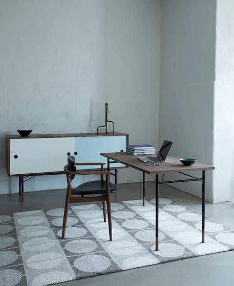 Nyhavn Table and Tray Unit | Escritorios | House of Finn Juhl - Onecollection