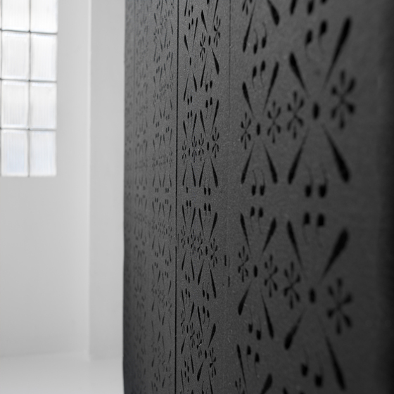 Feel-Thru | Sound absorbing room divider | ABR