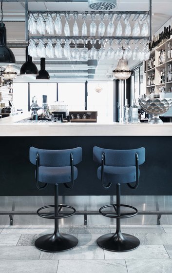 Jupiter | Bar stools | Johanson Design