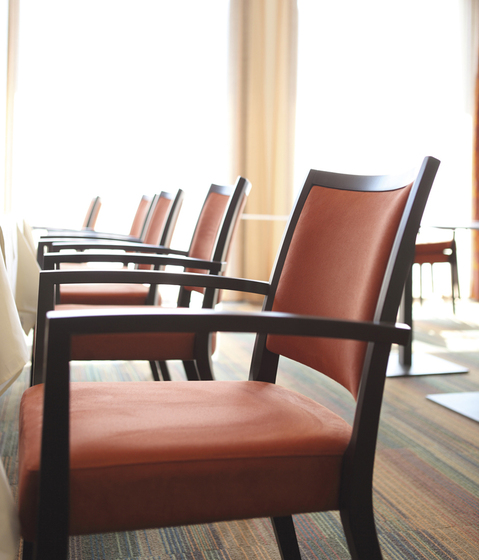Arvo Sessel | Stühle | Dietiker