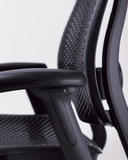 Celle chair | Office chairs | Herman Miller Europe