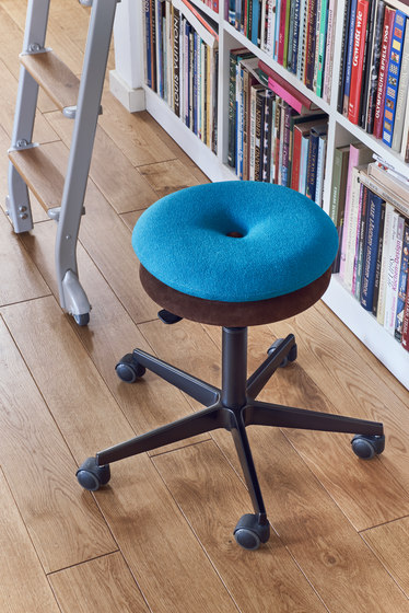Mr. Round swivel stool | Swivel stools | Richard Lampert