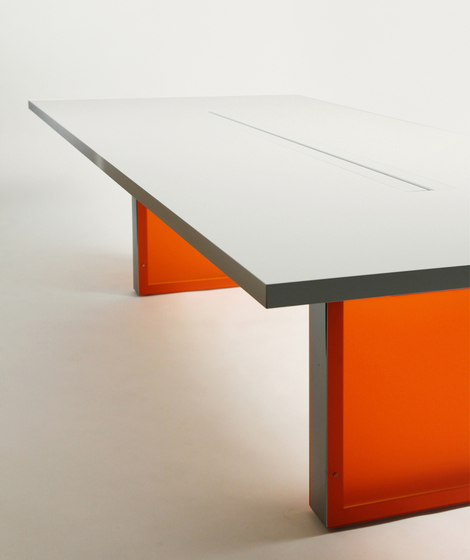 In-Tensive Table A-leg | Contract tables | Inno