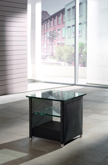 Moon Side Table | Mesas auxiliares | Accente