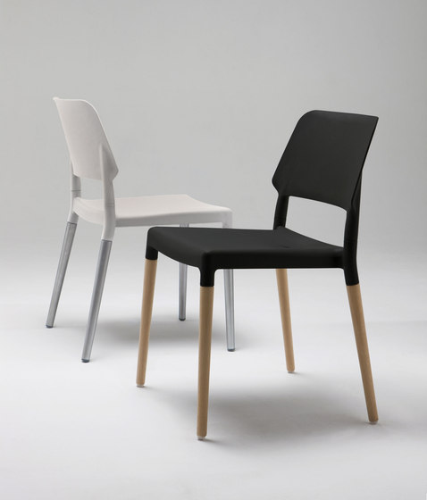 Belloch Chair | Chairs | Santa & Cole