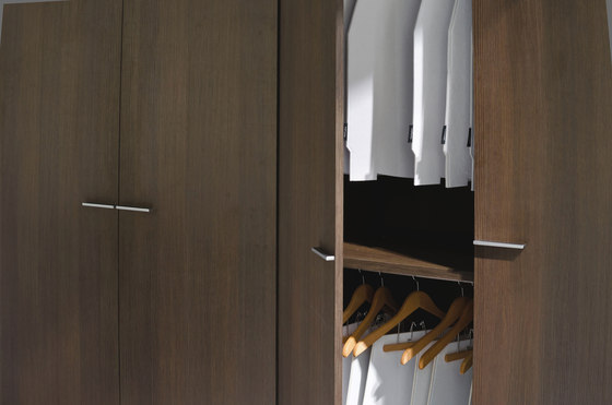 Legno interior closet storage system | Vestidores | raumplus