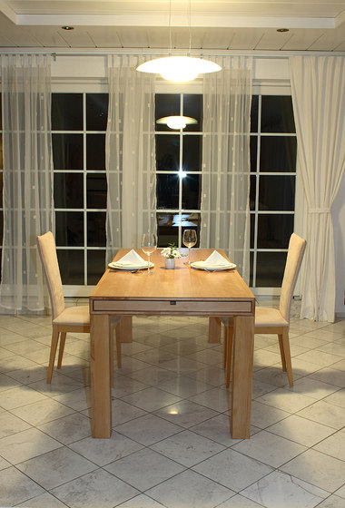 Godfather Table | Dining tables | Andreas Janson
