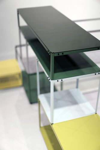 Crate Shelf [prototype] | Scaffali | Martin Born