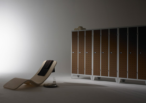 Monoplus Design | 3 doors locker | Lockers | Dieffebi