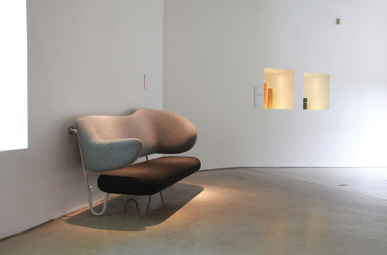 Wall Sofa | Divani | House of Finn Juhl - Onecollection