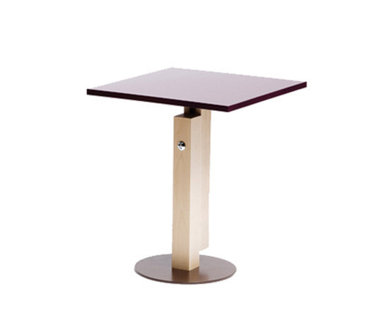 Tom Tom Adjustable Side Table | Mesas auxiliares | SCP