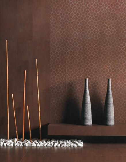 Red 30x90cm Oxido | Ceramic tiles | Saloni