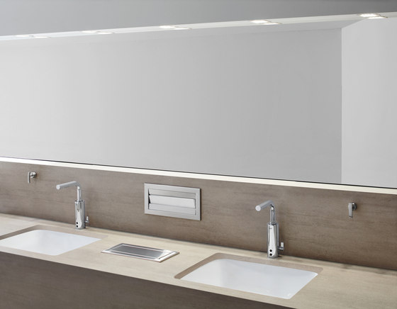 Allure E Rubinetto elettronico per lavabo a parete con comando ad infrarossi | Rubinetteria lavabi | GROHE