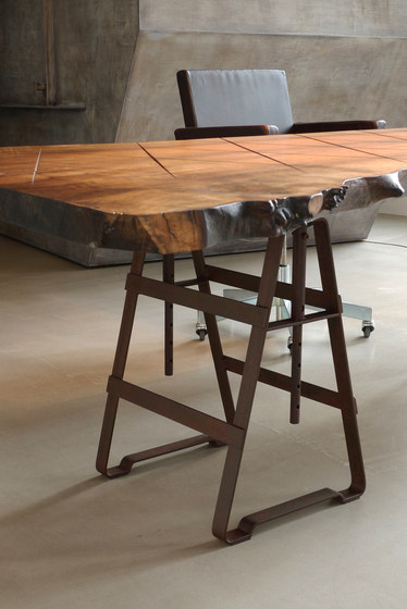 Lackaffe Tischbock | Tischgestelle | Atelier Haußmann