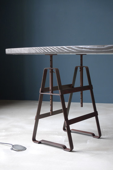 Lackaffe Tischbock | Tischgestelle | Atelier Haußmann