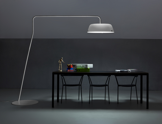 Borderline Big Foot | Luminaires sur pied | Vertigo Bird