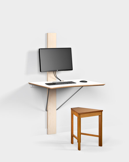 Log II Work Desk | Stehtische | Lillian Öberg