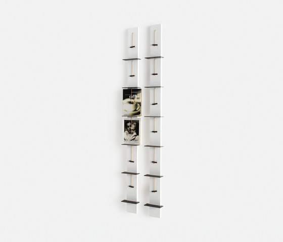 Post Wall Mounted Display Rack | Stands d'exposition | Lillian Öberg