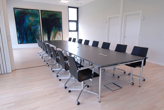 Four® Meeting | Contract tables | Four Design