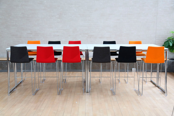 Four® Standing | Tables hautes | Four Design