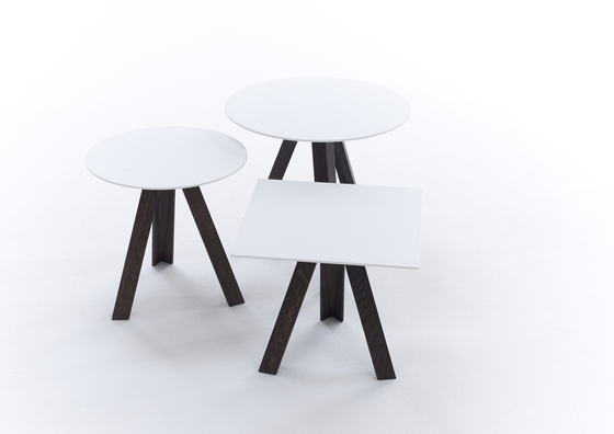 Tre table | Tavolini alti | Arco