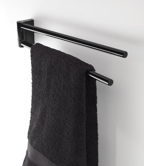 Black & White | Towel rails | Cosmic