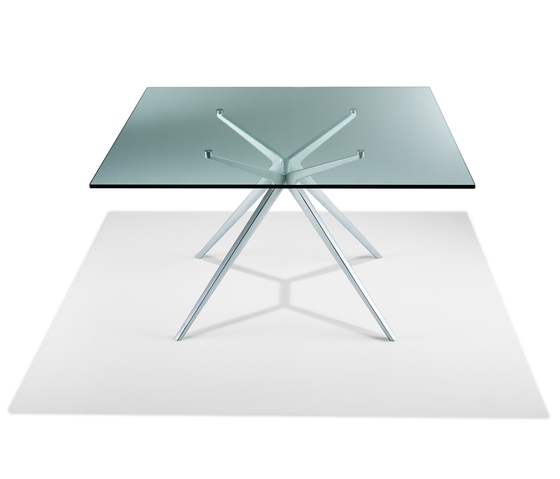 Ex table round | Dining tables | Casprini