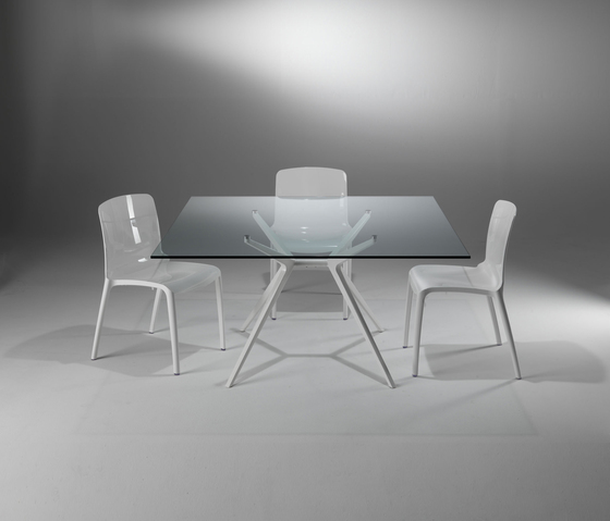 Ex table round | Dining tables | Casprini