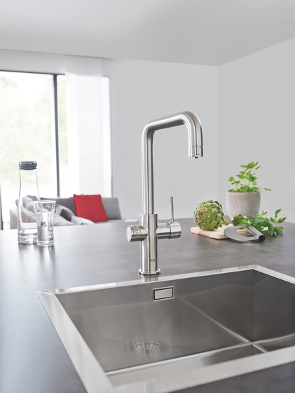 GROHE Red Mono Pillar tap and L size boiler by GROHE