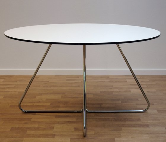 R120D | Tables de repas | Peter Boy Design