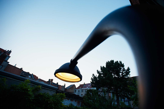 Outsider - wall lamp | Lampade parete | Jacco Maris