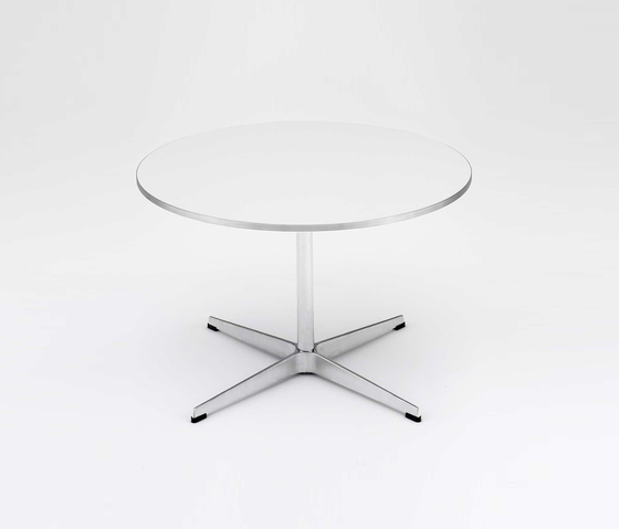 Circular | Dining table | A825 | Black laminate | Polished/ satin polished aluminum | Tavoli pranzo | Fritz Hansen