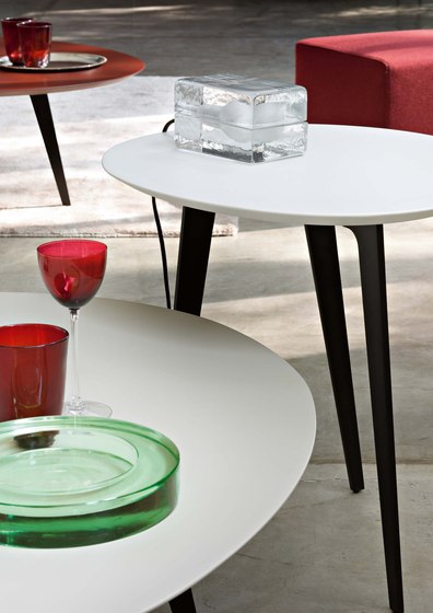 Flowers | Tables d'appoint | LEMA